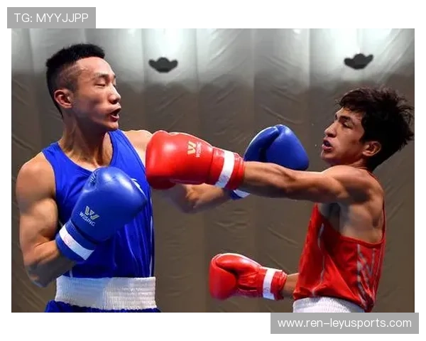 拳击赛出现两个回合连续爆击暴风雪