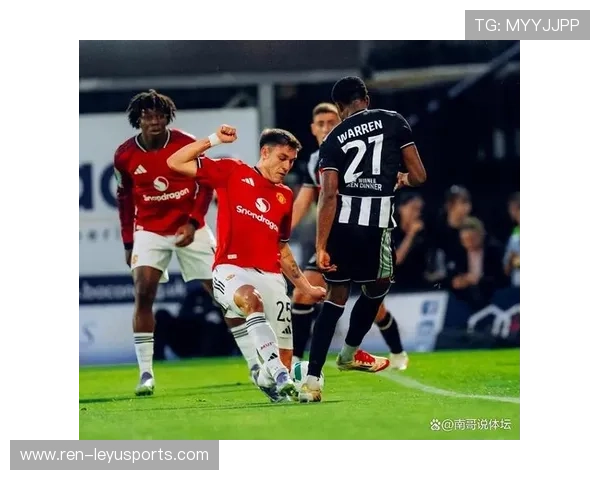 曼联15岁天才迎来首次欧冠出场，弗爵现场观战鼓励